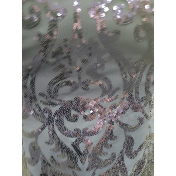 NWT Long Sleeved Patterned Sequin Gown in Navy Blue - Picture 7 of 13